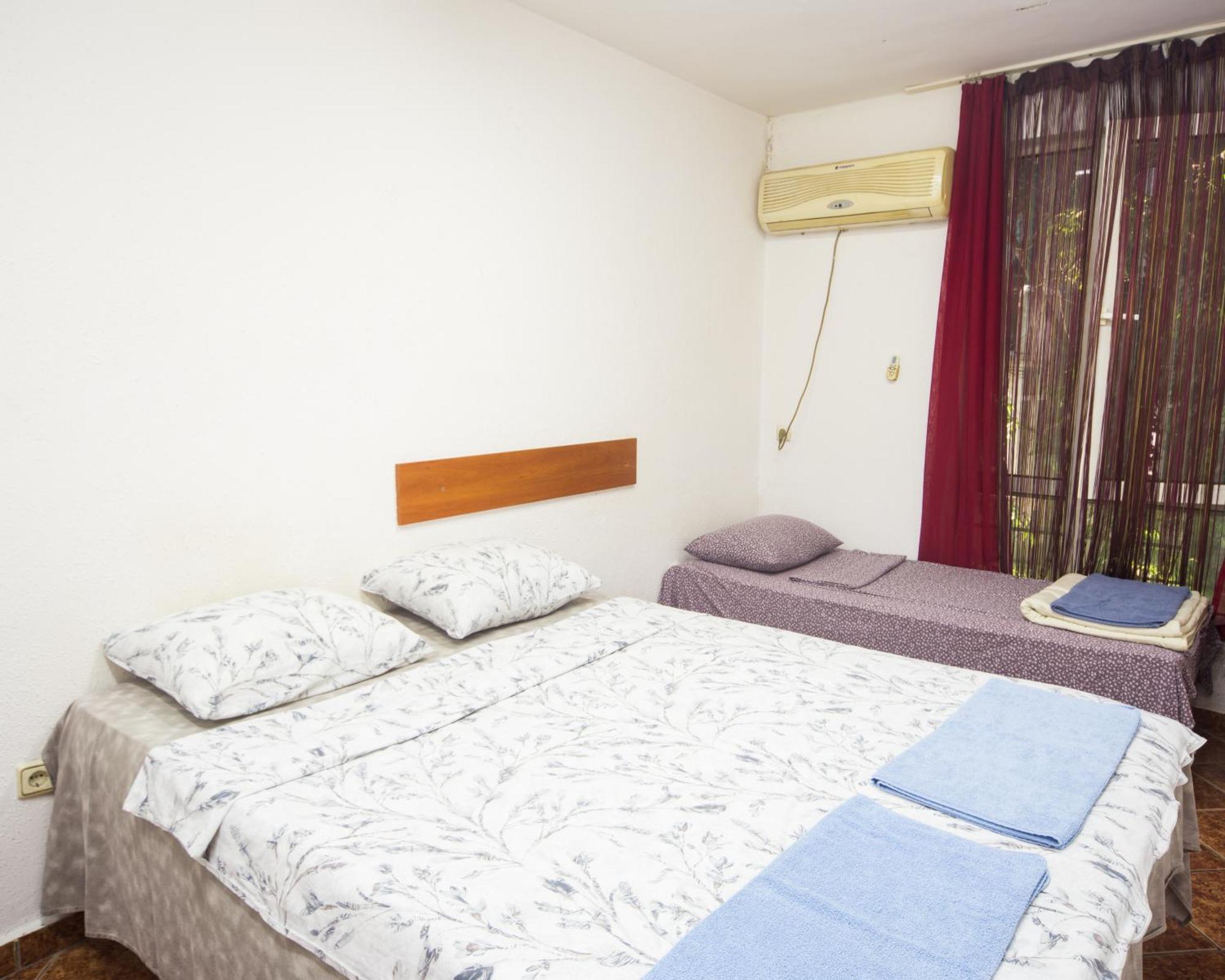 Center - Basic Flat - 10 Min To The Beach Apartment Burgas ภายนอก รูปภาพ